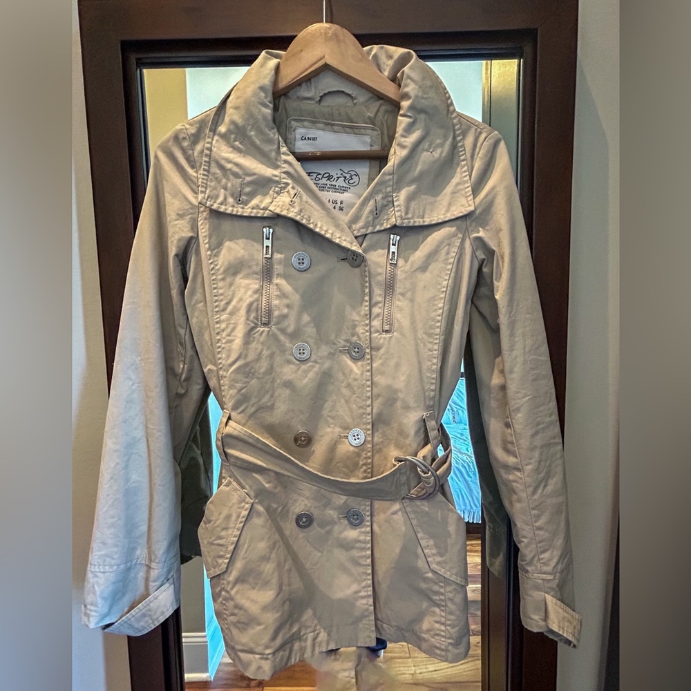 Esprit Trench Coat in tan color. Zipped hood attached. 100% Cotton. Size 4.